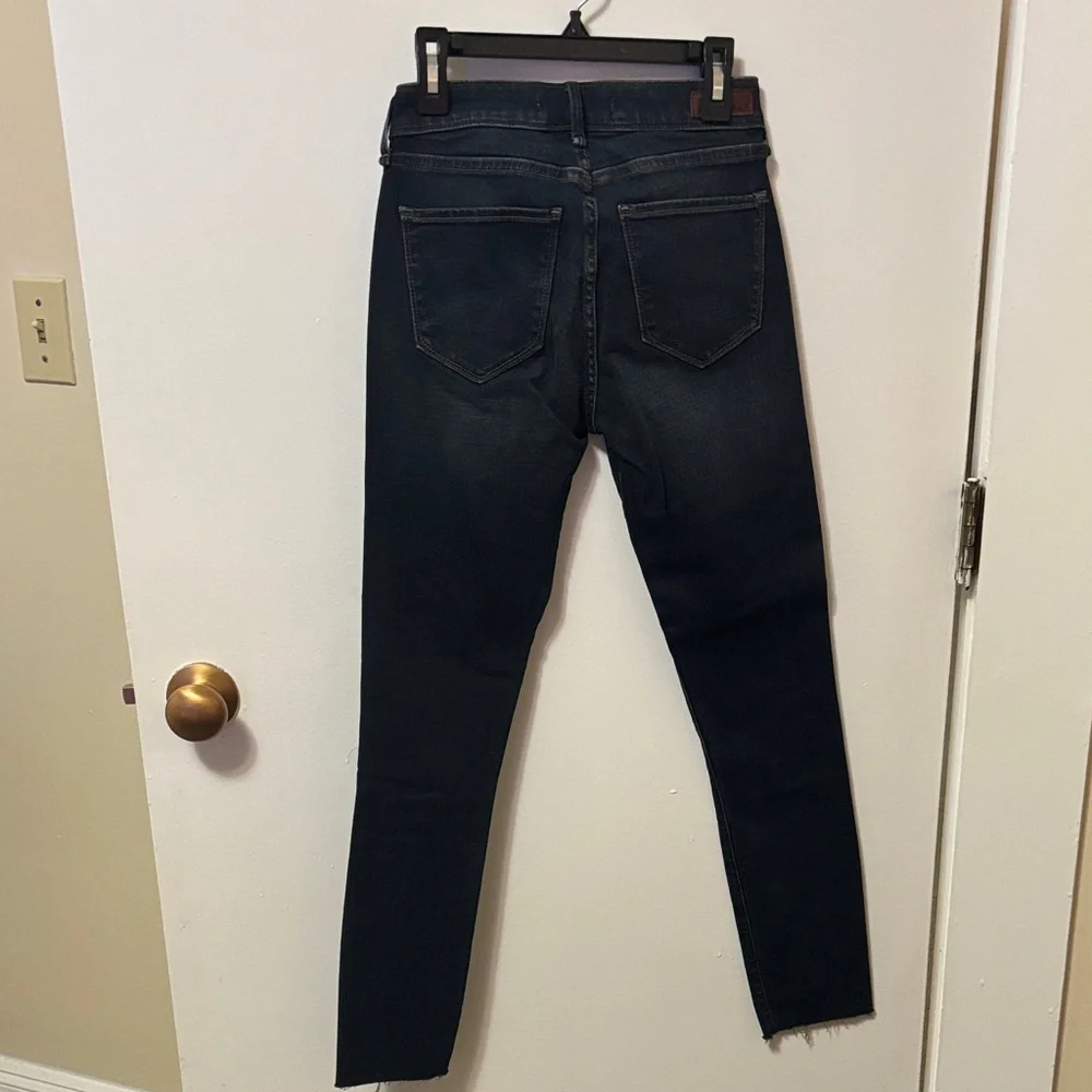 Madewell High-Rise Skinny Jeans in Black Wash - Picture 3 of 3